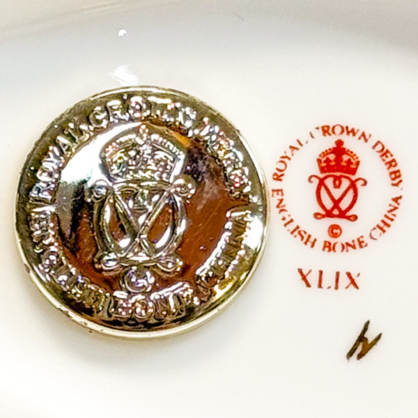 Royal Crown Derby Imari Rabbit Paperweight - Image 7