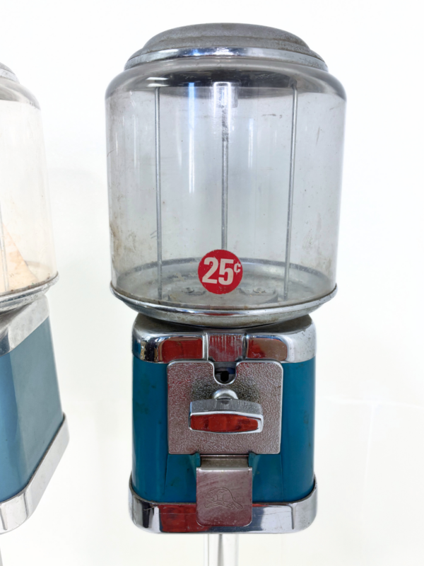 Retro Beaver Double Gumball Machine - Image 6