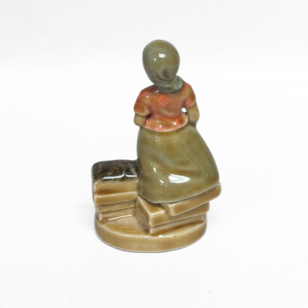 WADE Molly Malone - Image 4