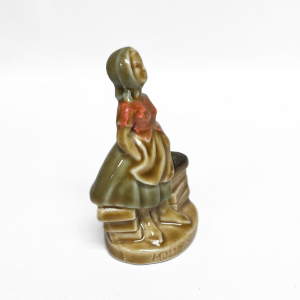 WADE Molly Malone - Image 3
