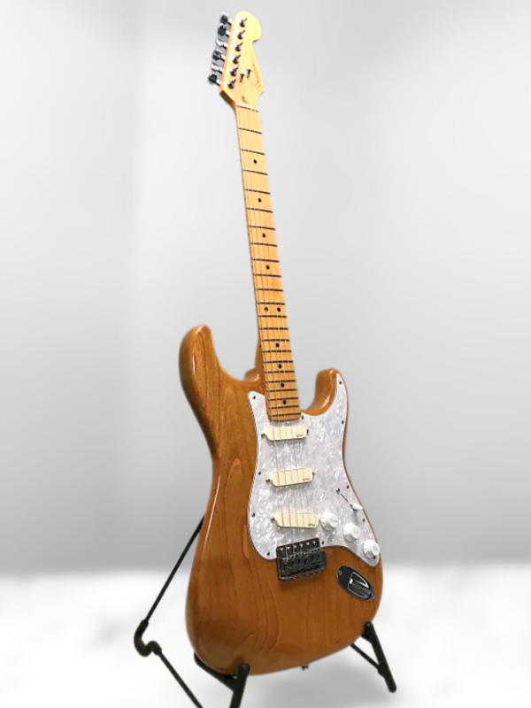 1960s Pre-CBS Fender Stratocaster - Image 4
