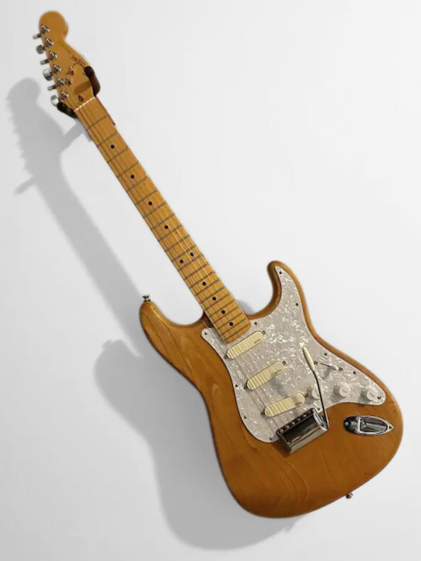 1960s Pre-CBS Fender Stratocaster - Image 2
