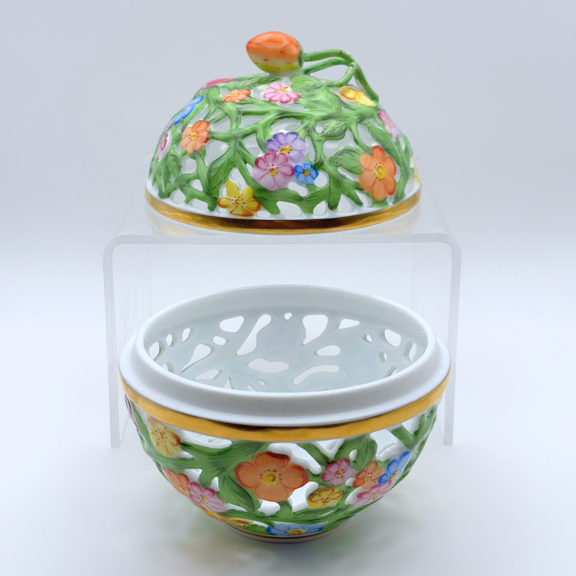 Herend Hungary Porcelain Colorful Reticulated Box with Strawberry Finial (6213/C/BT) - Image 6