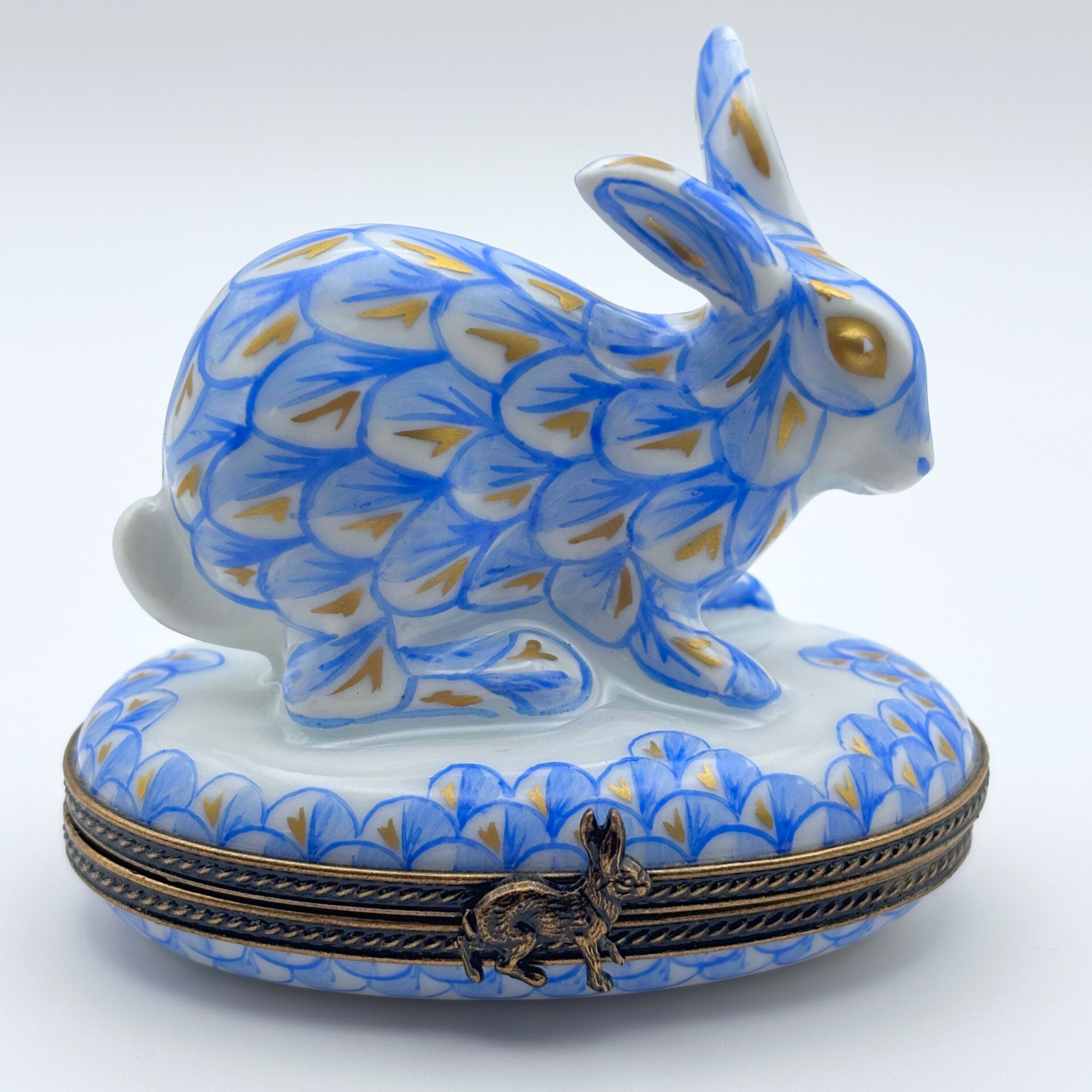 Limoges France “Herend Style” Blue and White Scales Porcelain Rabbit Trinket Box - Image 2