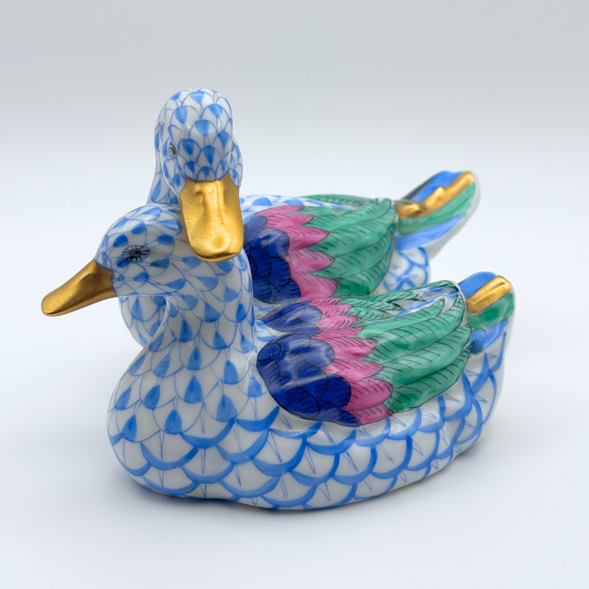Vieux Herend Pair of Ducks, Blue Fishnet Pattern (VHB) - Image 5