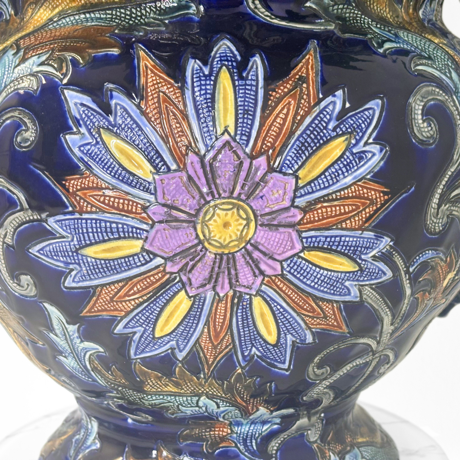 Large "Vieux Rouen" Majolica Barbotine Cachepot - Image 7